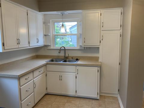 818 E 9th St, Auburn, IN 46706 photo 3