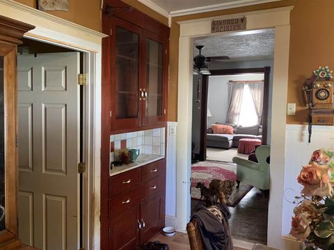 302 E 5th St, Peru, IN 46970 photo 7