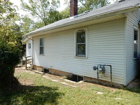 402 E Hillside Dr, Bloomington, IN 47401 photo 3