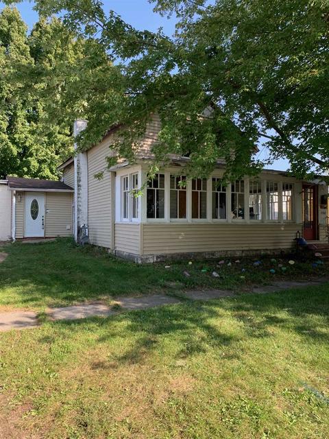 404 N Sycamore St, Lagrange, IN 46761 photo 1