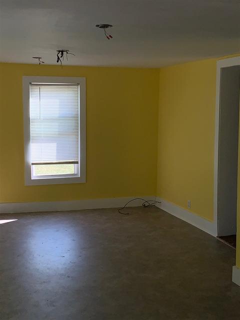 404 N Sycamore St, Lagrange, IN 46761 photo 8
