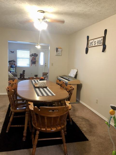 324 W Oak St, Mitchell, IN 47446 photo 8