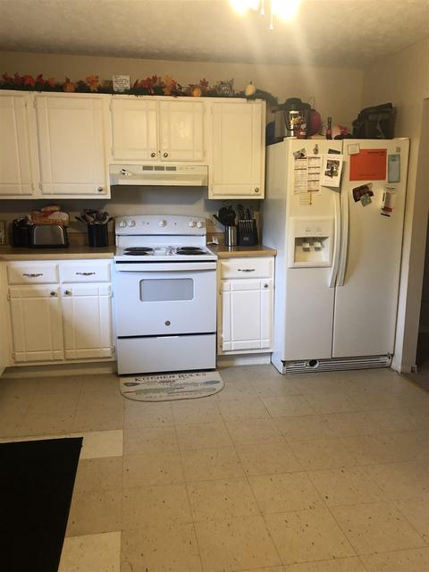 324 W Oak St, Mitchell, IN 47446 photo 9