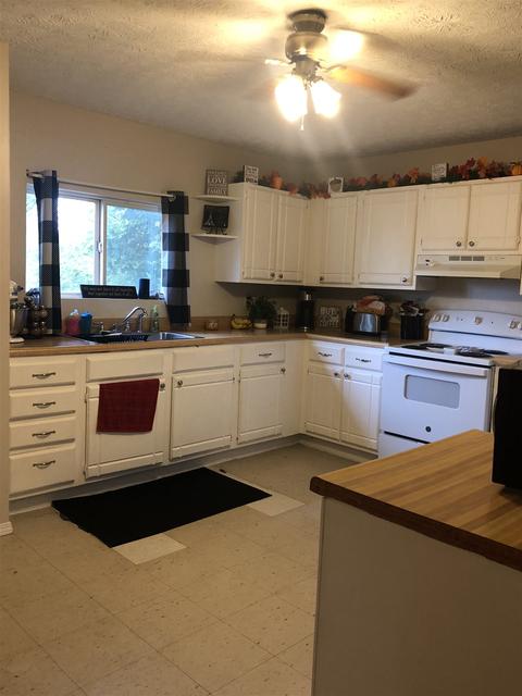 324 W Oak St, Mitchell, IN 47446 photo 16