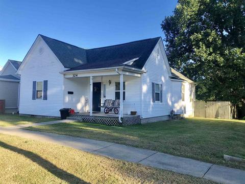 324 W Oak St, Mitchell, IN 47446 photo 1
