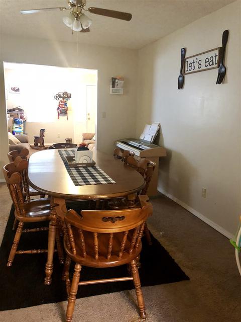 324 W Oak St, Mitchell, IN 47446 photo 6