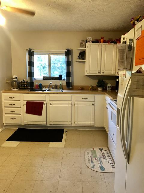 324 W Oak St, Mitchell, IN 47446 photo 5