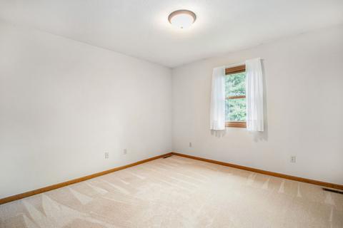14337 Red Fox Dr, Granger, IN 46530 photo 23