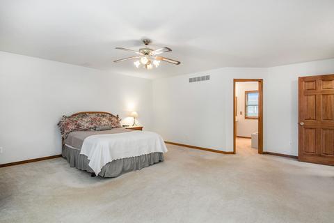 14337 Red Fox Dr, Granger, IN 46530 photo 17