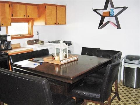 22 E Judson St, Bloomfield, IN 47424 photo 9