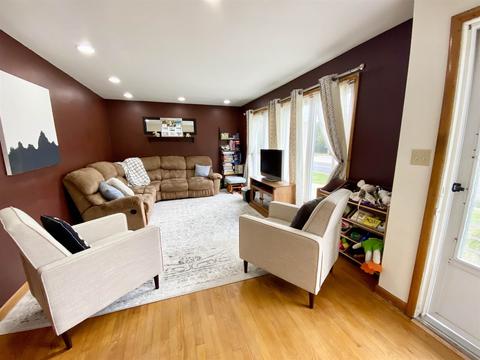 977 Brames Rd, Jasper, IN 47546 photo 5