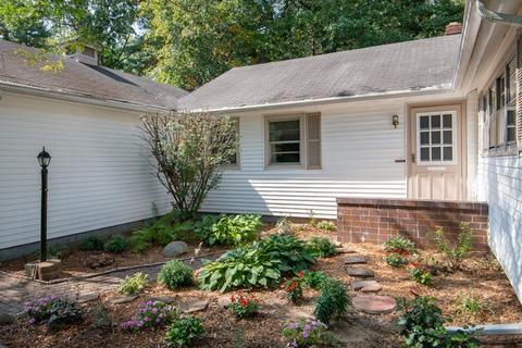 51405 Currant Rd, Granger, IN 46530 photo 2