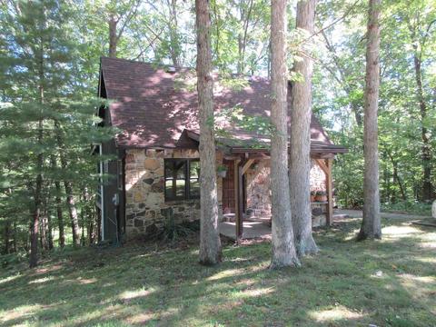 7141 E Pine Grove Rd, Bloomington, IN 47401 photo 2