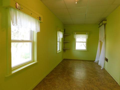 8479 E Division Rd, Akron, IN 46910 photo 18