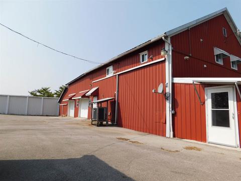 8479 E Division Rd, Akron, IN 46910 photo 23