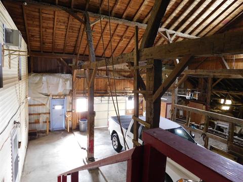 8479 E Division Rd, Akron, IN 46910 photo 25