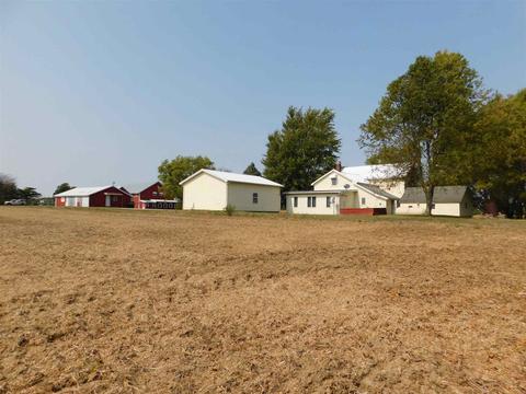 8479 E Division Rd, Akron, IN 46910 photo 6