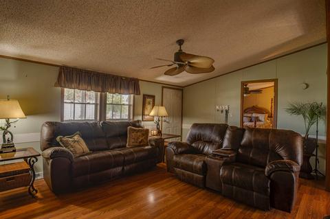 400 Diana St, Mitchell, IN 47446 photo 8