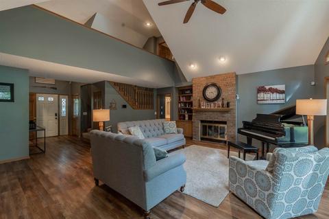 314 Christopher Dr, Sweetser, IN 46987 photo 4