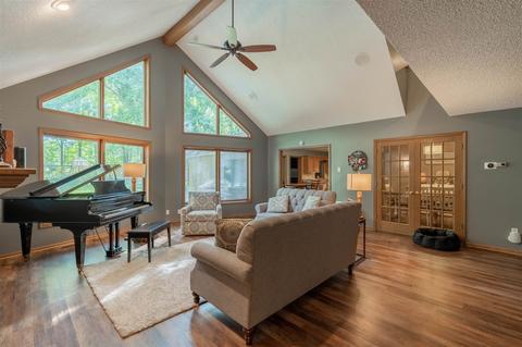 314 Christopher Dr, Sweetser, IN 46987 photo 3