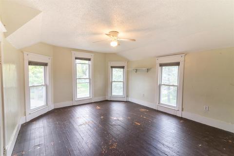 409 E 4th St, Brookston, IN 47923 photo 23