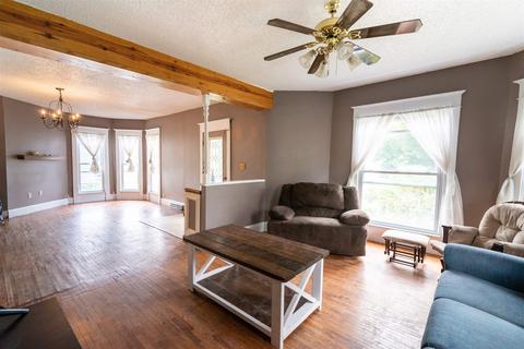 409 E 4th St, Brookston, IN 47923 photo 10