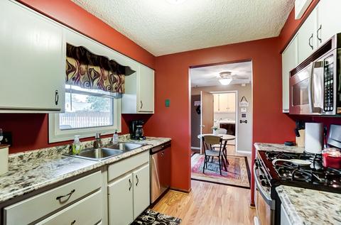 8521 Maple Bluff Ct, New Haven, IN 46774 photo 9