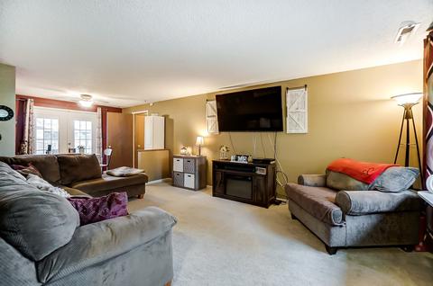 8521 Maple Bluff Ct, New Haven, IN 46774 photo 5