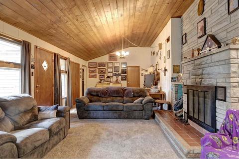 4583 N Hartstrait Rd, Bloomington, IN 47404 photo 9