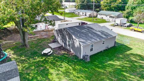 414 N Walnut St, Lagrange, IN 46761 photo 3