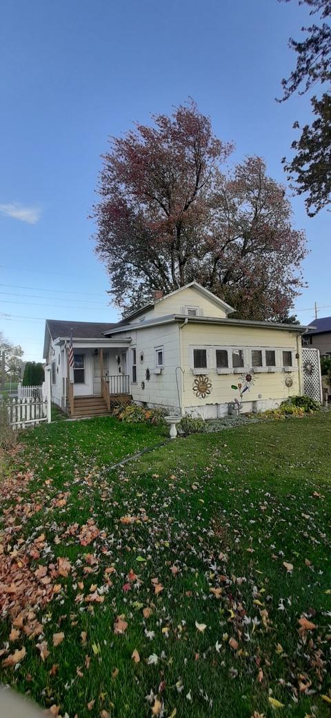 195 E Union St, Waterloo, IN 46793 photo 3