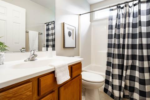 5825 Cottage Cir, Granger, IN 46530 photo 9