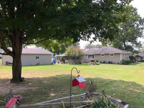 1208 10th Dr, Covington, IN 47932 photo 5