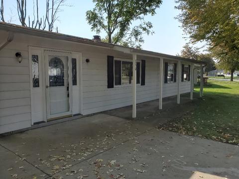 230 Devonshire Dr, Kokomo, IN 46901 photo 4
