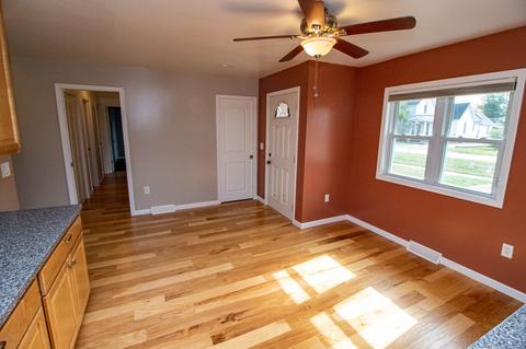 302 Earl St, Chalmers, IN 47929 photo 7