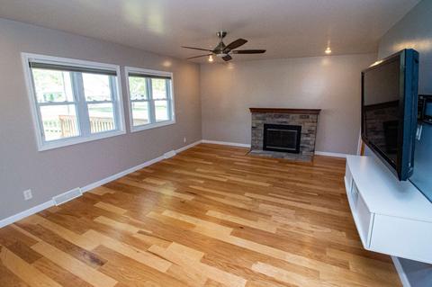 302 Earl St, Chalmers, IN 47929 photo 10