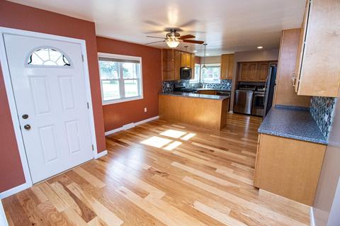 302 Earl St, Chalmers, IN 47929 photo 3