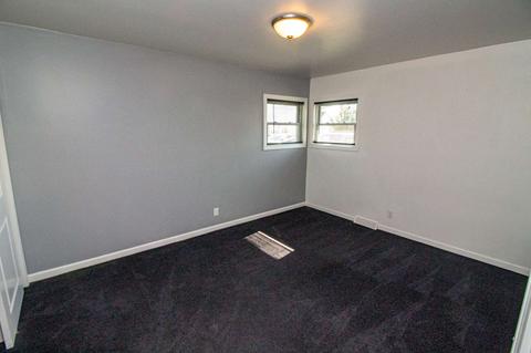 302 Earl St, Chalmers, IN 47929 photo 18