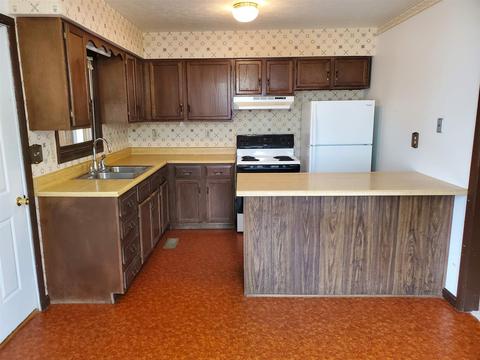 2115 8th St, Bedford, IN 47421 photo 5
