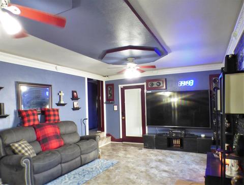 411 E William St, Washington, IN 47501 photo 7
