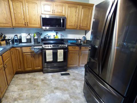 411 E William St, Washington, IN 47501 photo 3