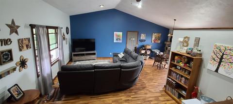 1095 E 395 N, Lagrange, IN 46761 photo 2