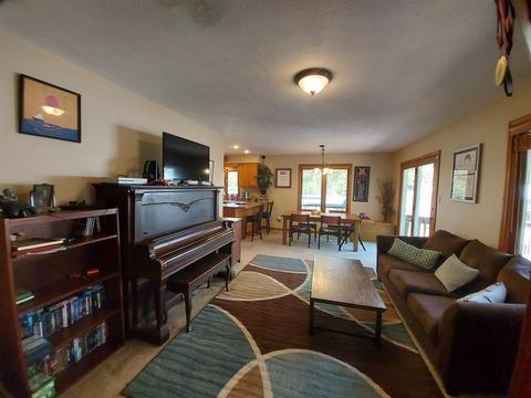 1827 E Thornton Dr, Bloomington, IN 47401 photo 5