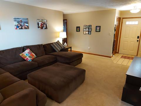 1827 E Thornton Dr, Bloomington, IN 47401 photo 4