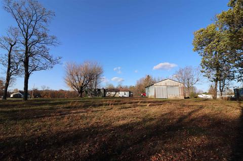 1375 N Harv-wright Rd, Bloomfield, IN 47424 photo 9