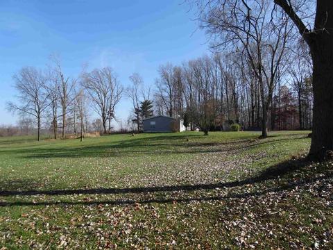 165 E 405 S Rd, Lagrange, IN 46761 photo 3