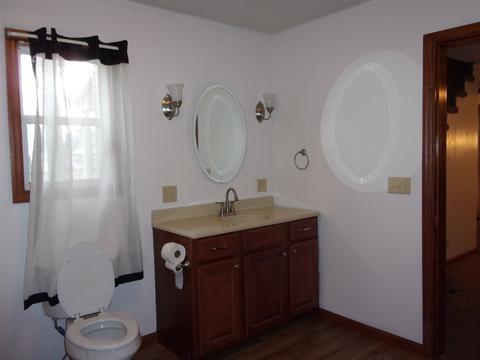 256 E Hill St, Wabash, IN 46992 photo 11