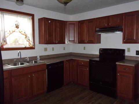 256 E Hill St, Wabash, IN 46992 photo 5