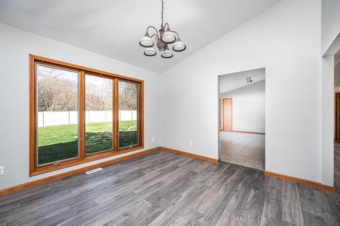 5366 E Creekside Trl, Syracuse, IN 46567 photo 13