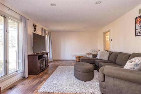 214 E Rusgan Dr, Bloomington, IN 47408 photo 5